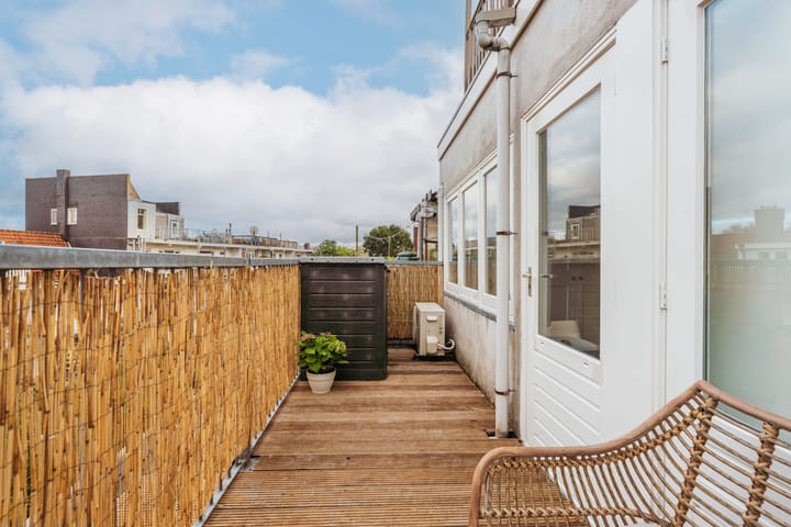 Photo 34 of Orteliusstraat 38-2