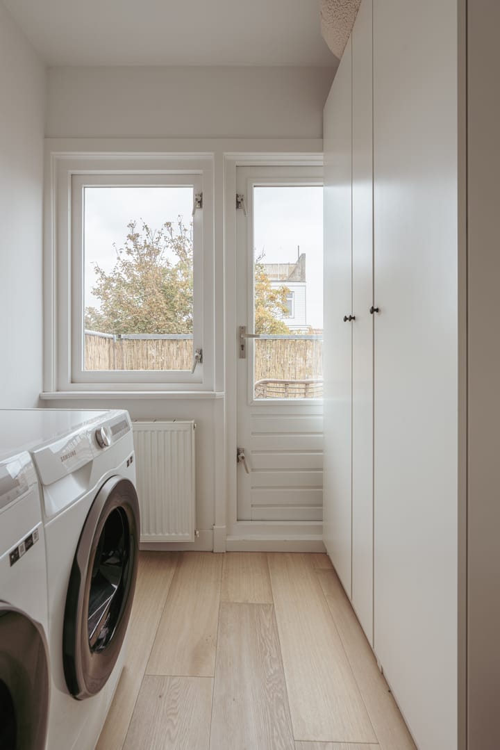 Photo 36 of Orteliusstraat 38-2