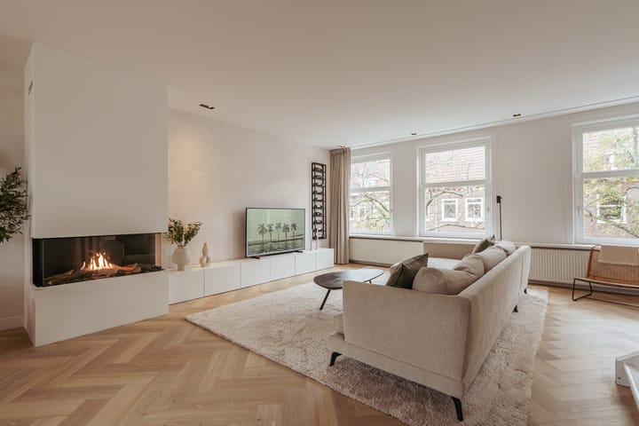 Photo 4 of Orteliusstraat 38-2