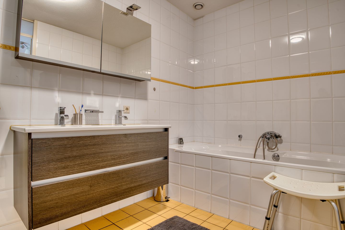 Foto 14 van Merelstraat 54