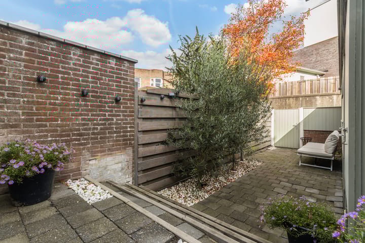 Foto 42 van Ambonstraat 6