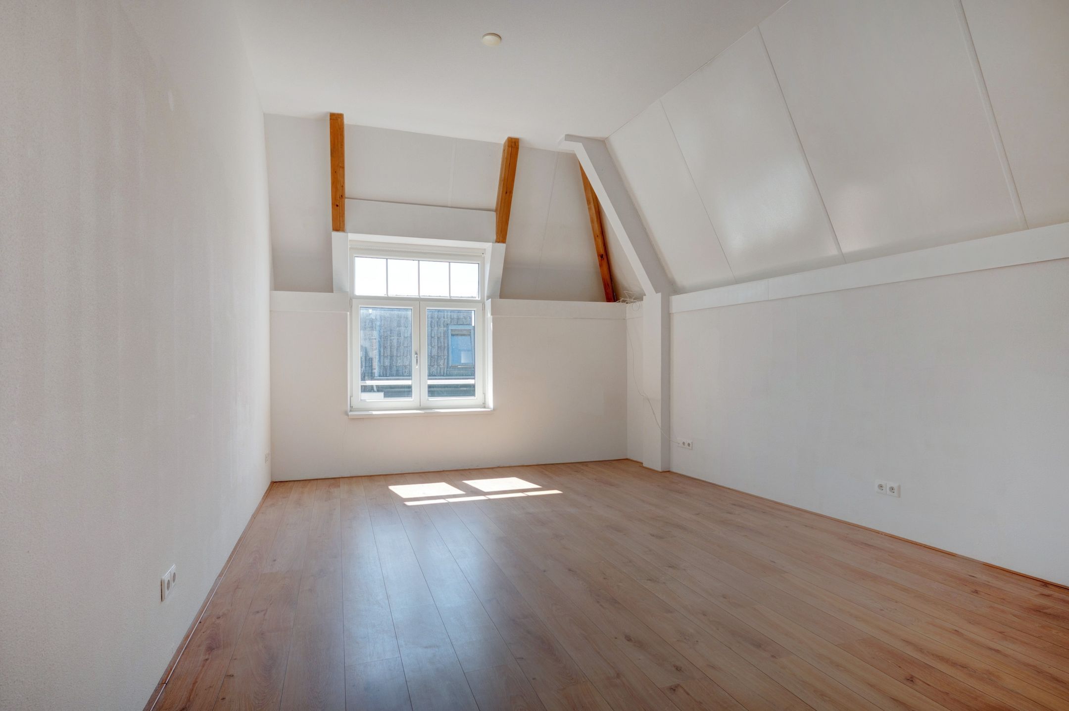 Photo 9 of Nieuwstad 16-A