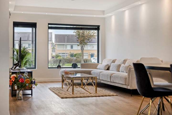 Photo 13 of Roelantlaan 26