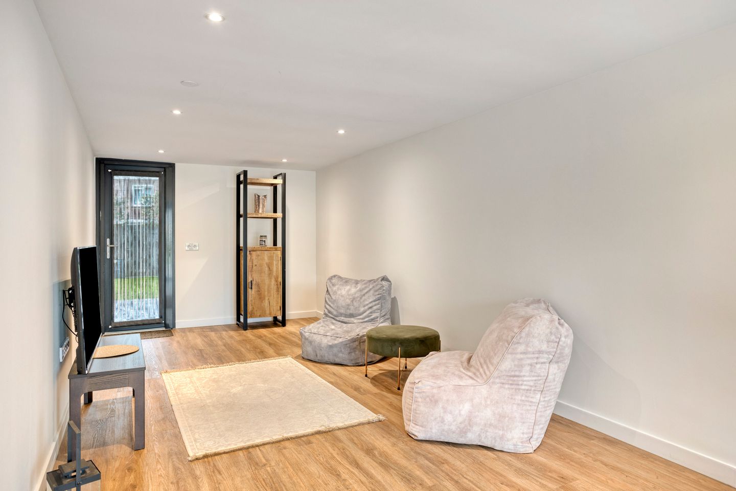 Foto 20 van Roelantlaan 26