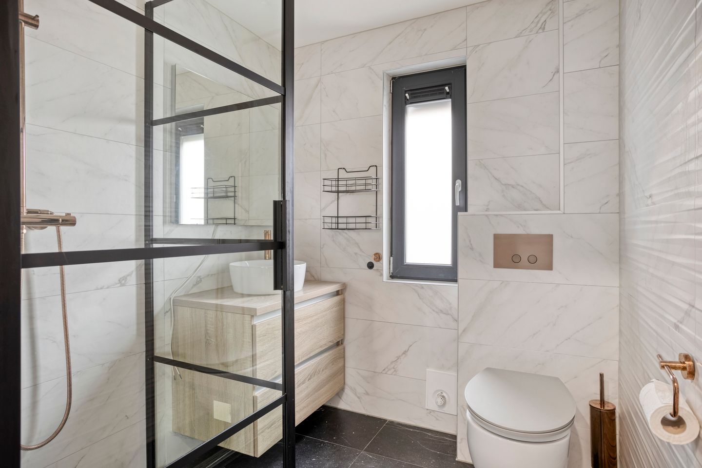 Foto 29 van Roelantlaan 26