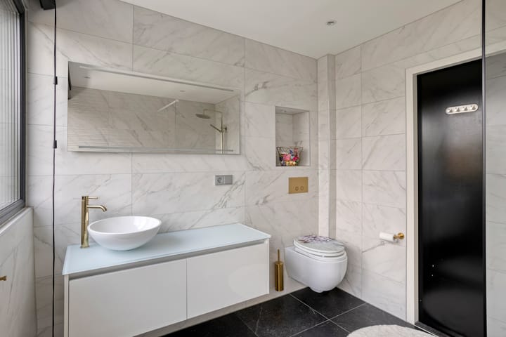 Photo 34 of Roelantlaan 26