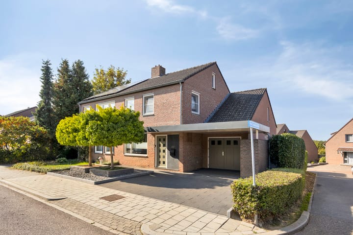 Photo 2 of Sint Gerlachusstraat 27