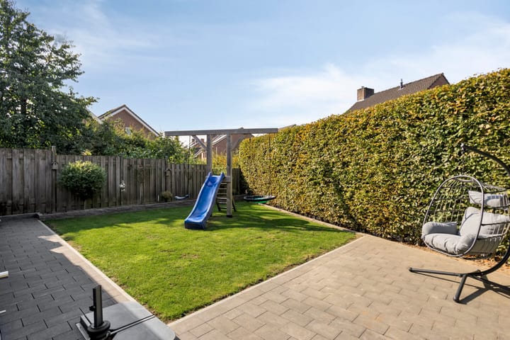 Photo 32 of Sint Gerlachusstraat 27