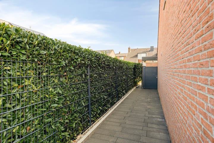 Photo 34 of Sint Gerlachusstraat 27