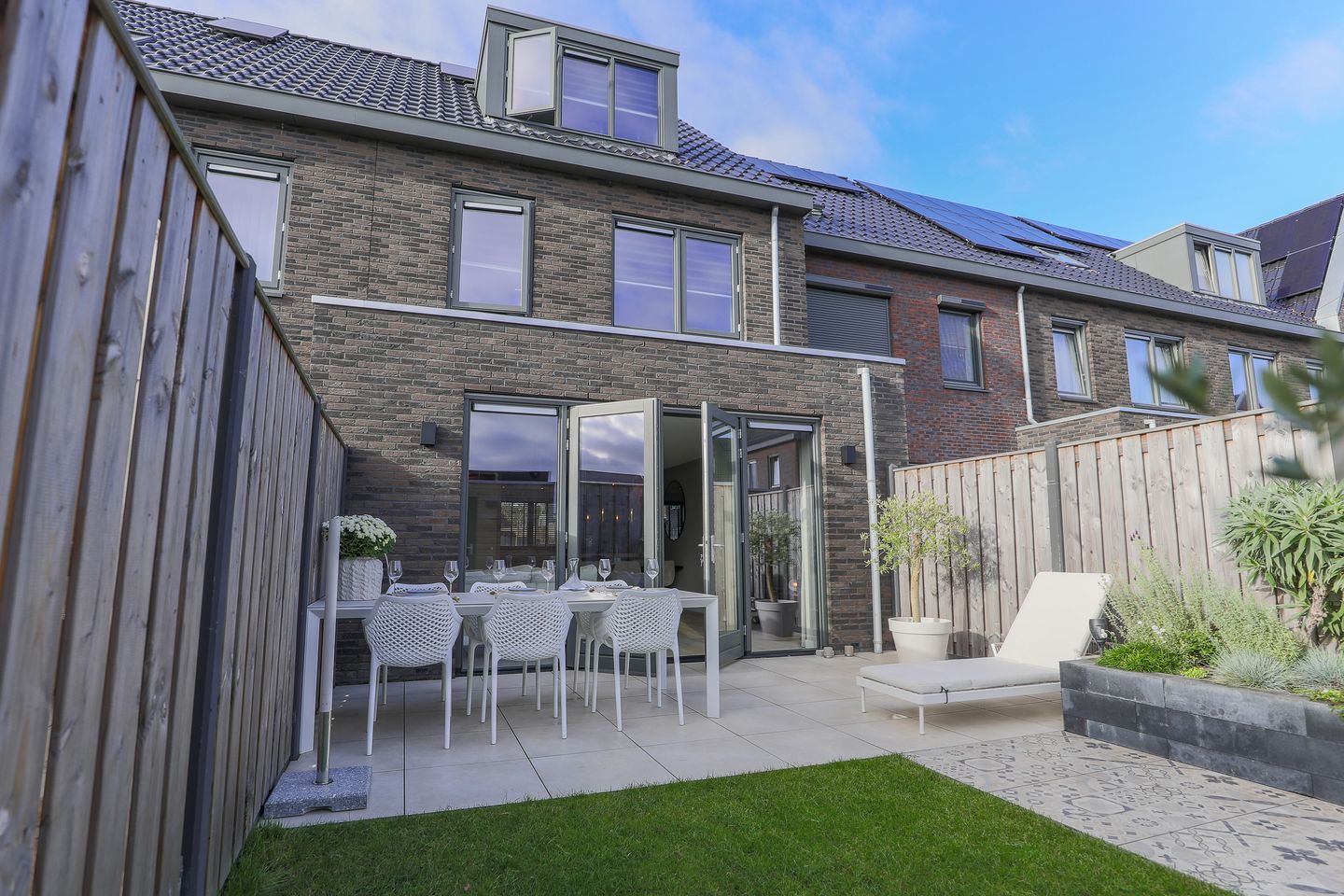 Foto 35 van Corry van Kleefstraat 81