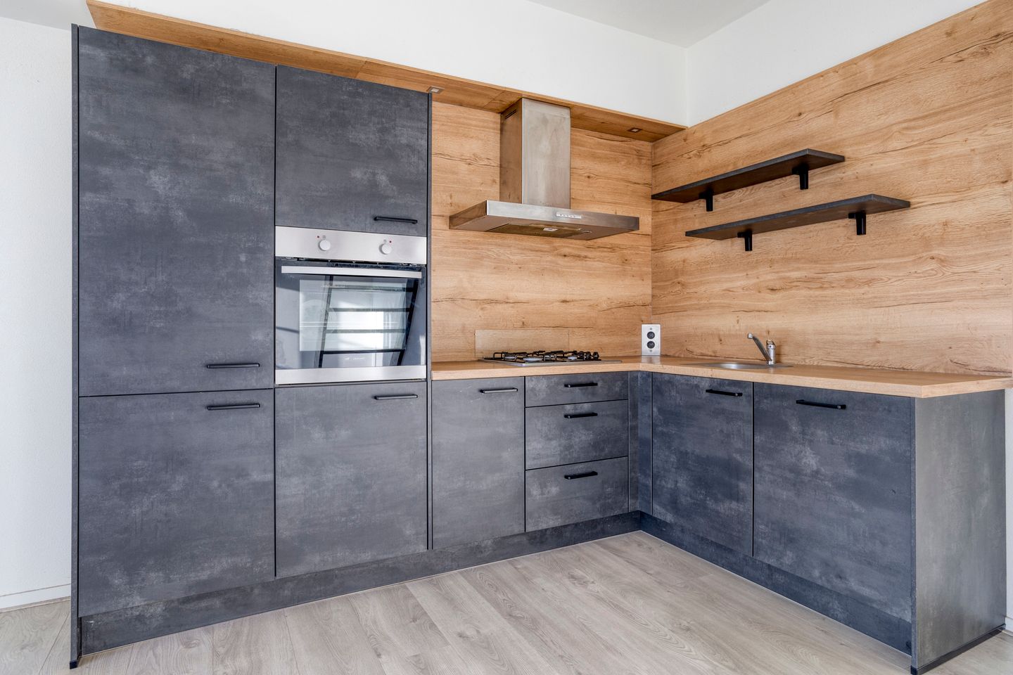 Foto 10 van Lage Naarderweg 7-A