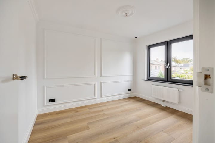 Foto 24 van Mgr. Van Dijkstraat 2