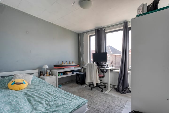 Photo 15 of Begoniastraat 14