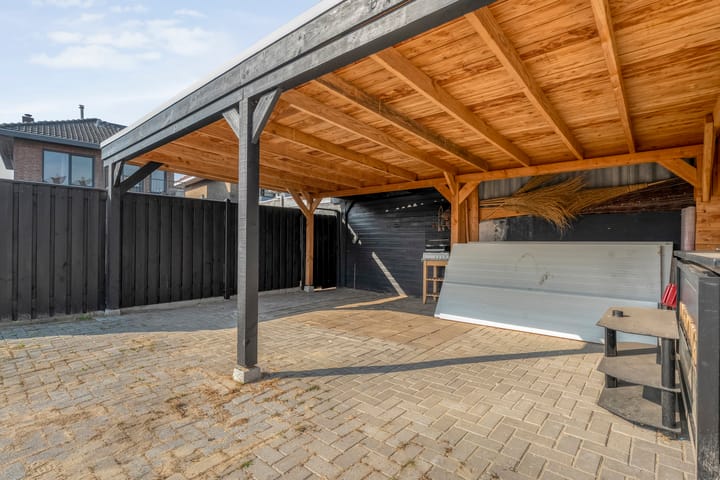 Photo 35 of Begoniastraat 14