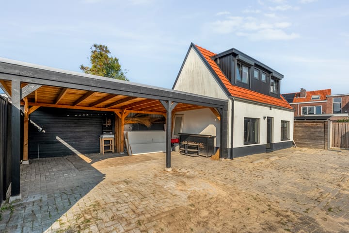 Photo 37 of Begoniastraat 14