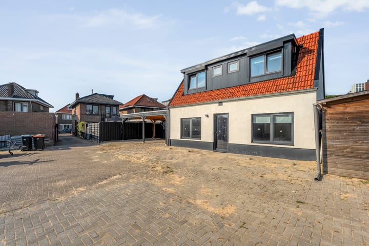 Photo 38 of Begoniastraat 14