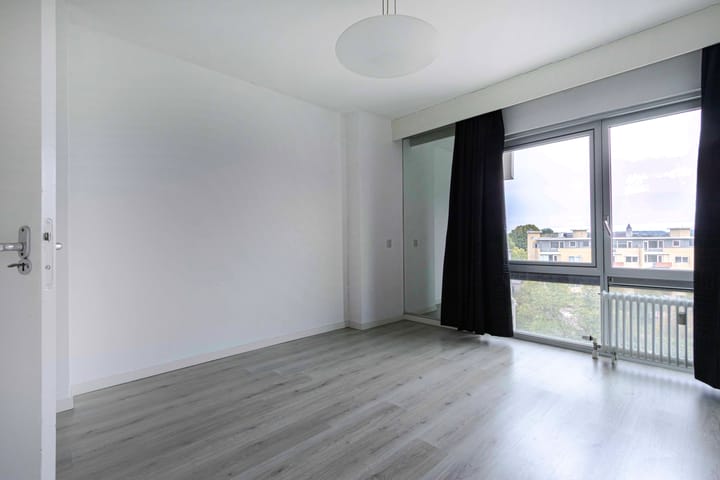 Photo 16 of Oranjeplein 224