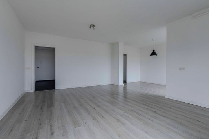 Photo 11 of Oranjeplein 224