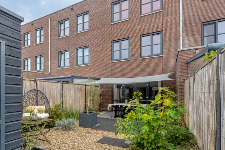 Foto 31 van Aupingstraat 42