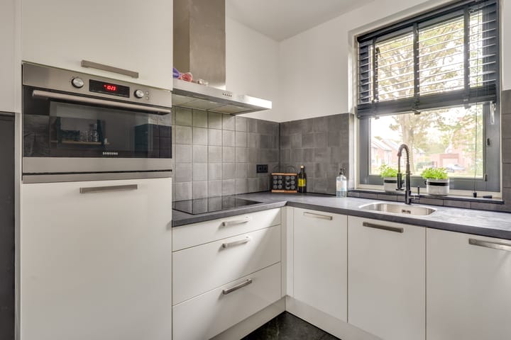 Foto 16 van Koolmeesstraat 7