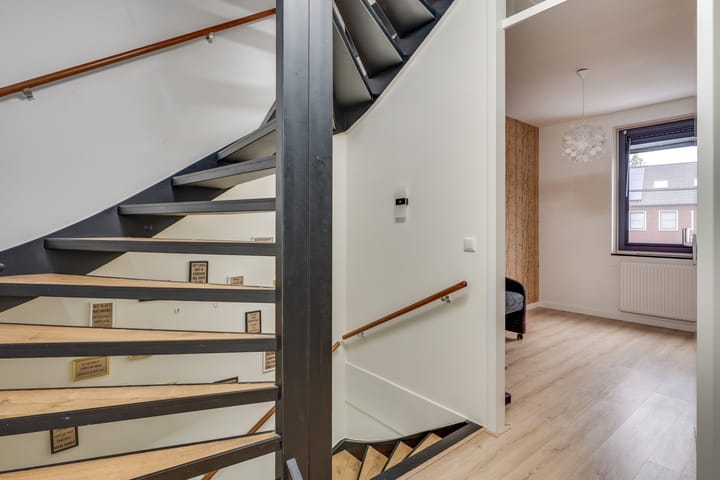 Foto 24 van Koolmeesstraat 7