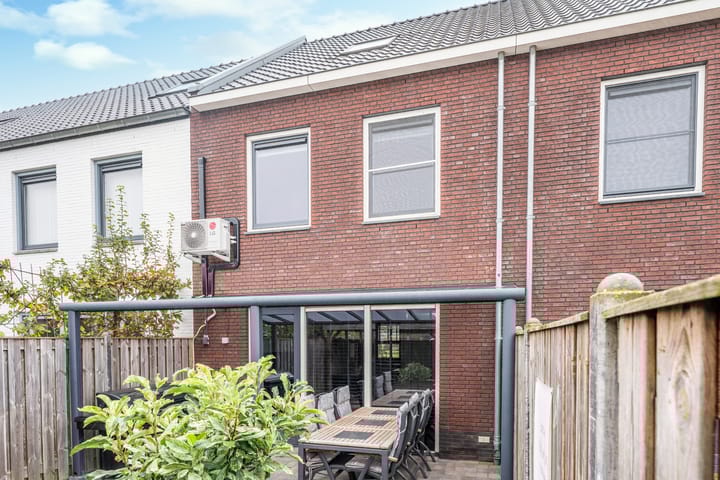 Foto 29 van Koolmeesstraat 7