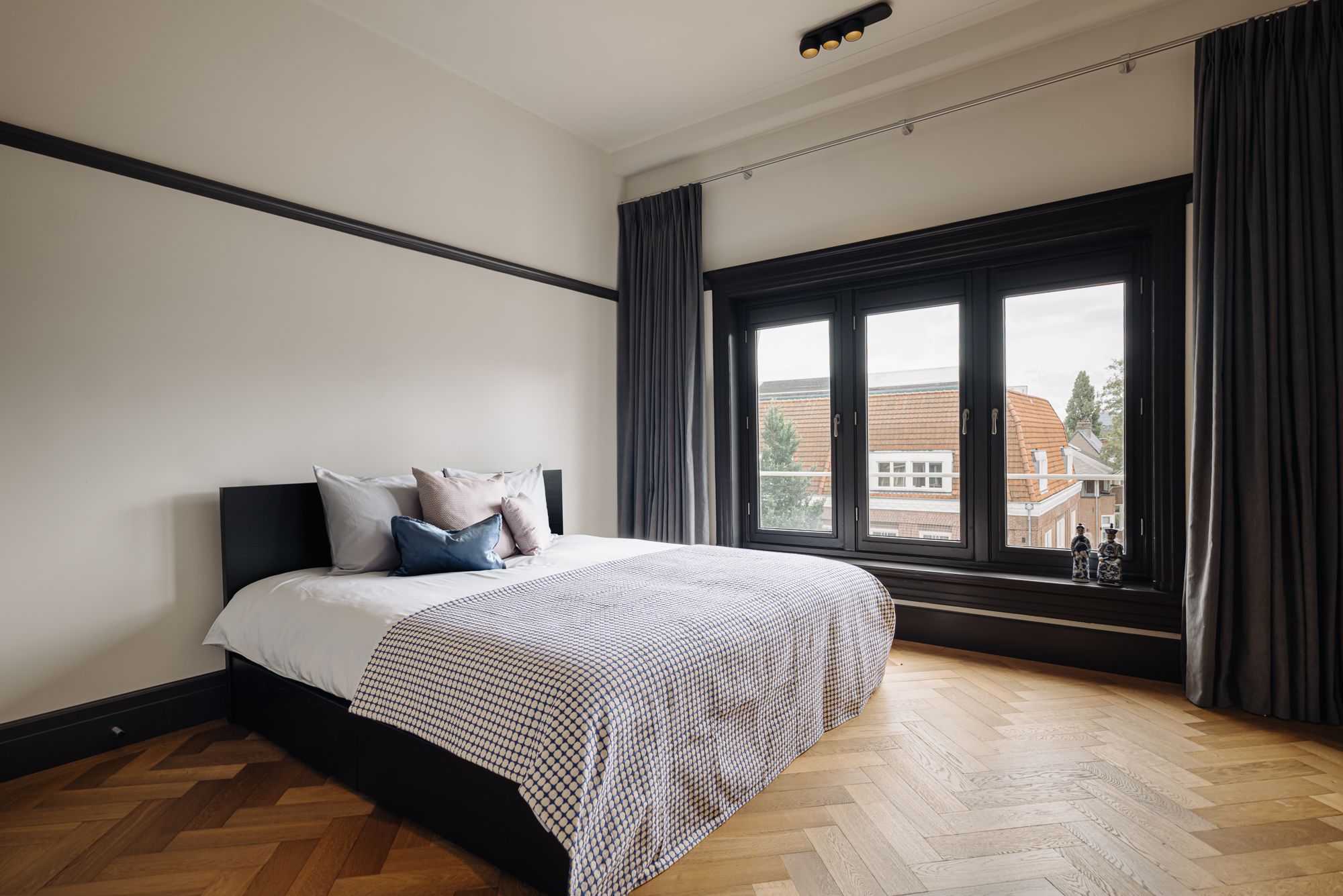 Photo 45 of De Lairessestraat 90-3L