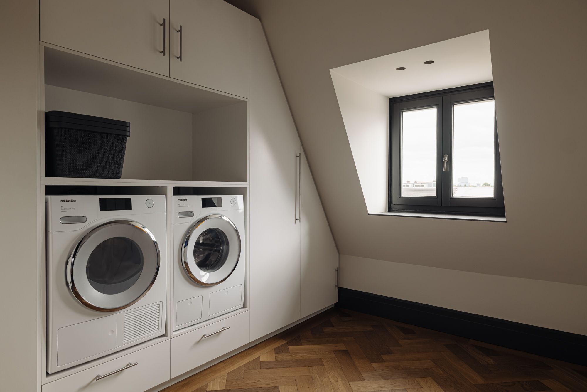 Photo 51 of De Lairessestraat 90-3L