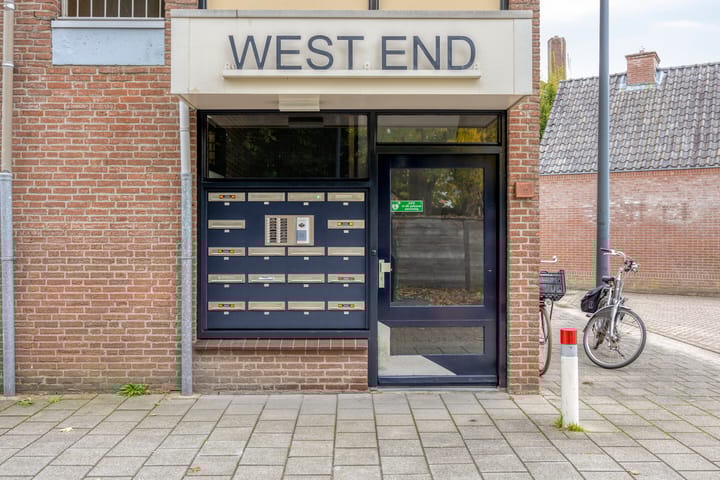 Foto 8 van Corridor 43