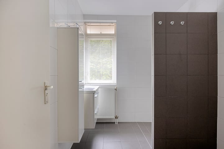 Foto 27 van Corridor 43