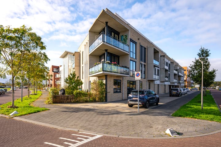 Foto 33 van Olivier van Noortstraat 208