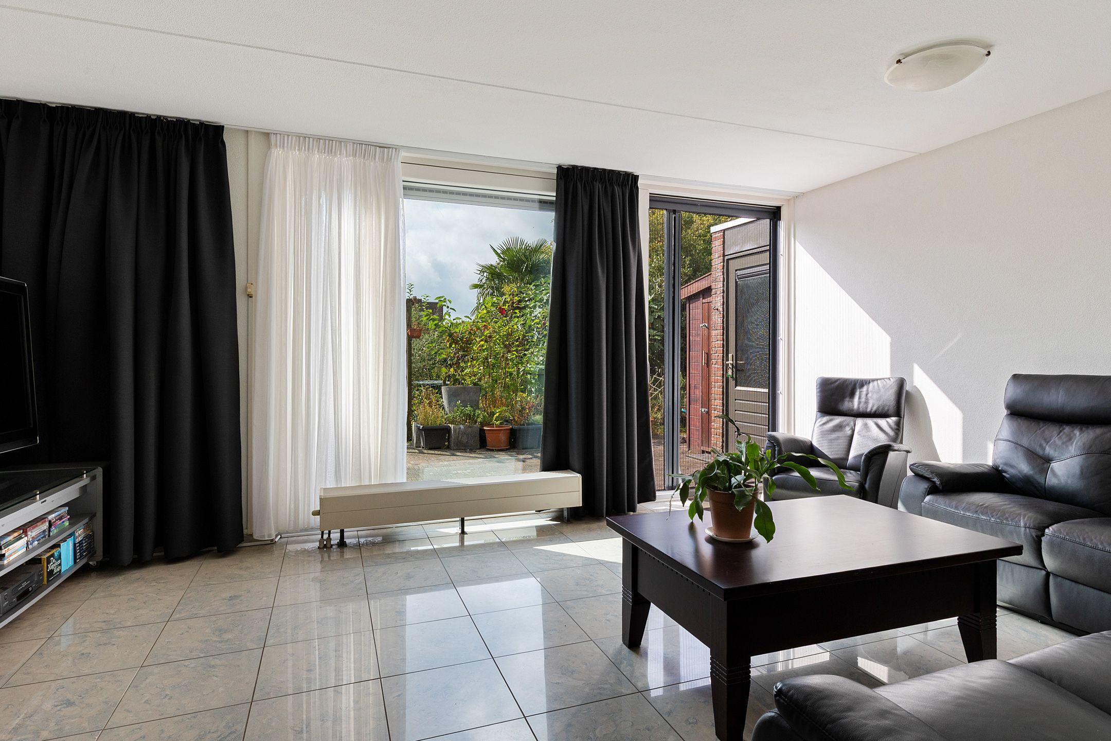 Foto 18 van Johan Ellenbergerstraat 4