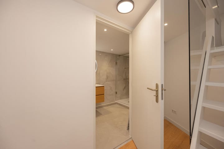 Photo 21 of Transvaalkade 1-H