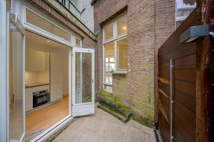 Photo 15 of Transvaalkade 1-H