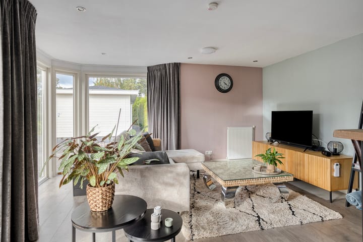 Foto 12 van Rijksstraatweg 186-251