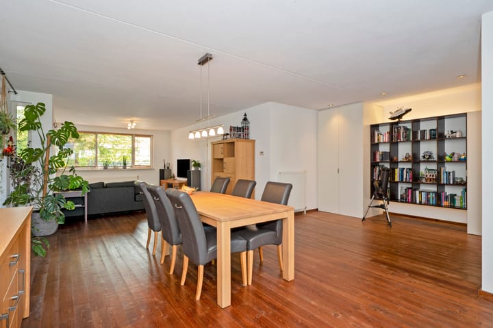 Photo 13 of Morgensterstraat 45