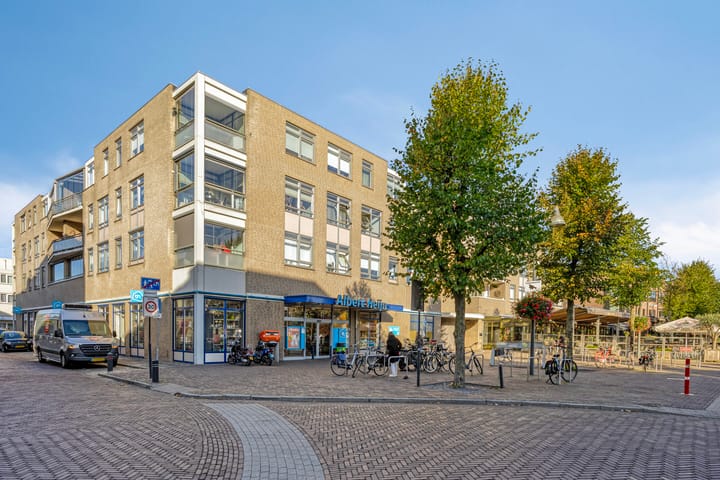 Photo 31 of Julianastraat 11-B