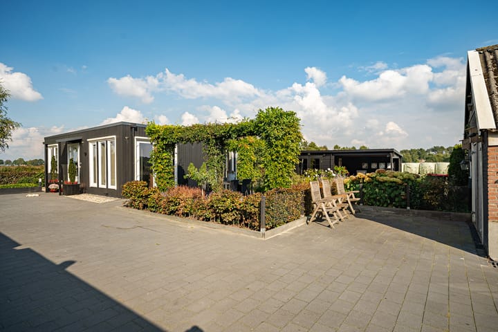 Photo 38 of Spoorbaan 1