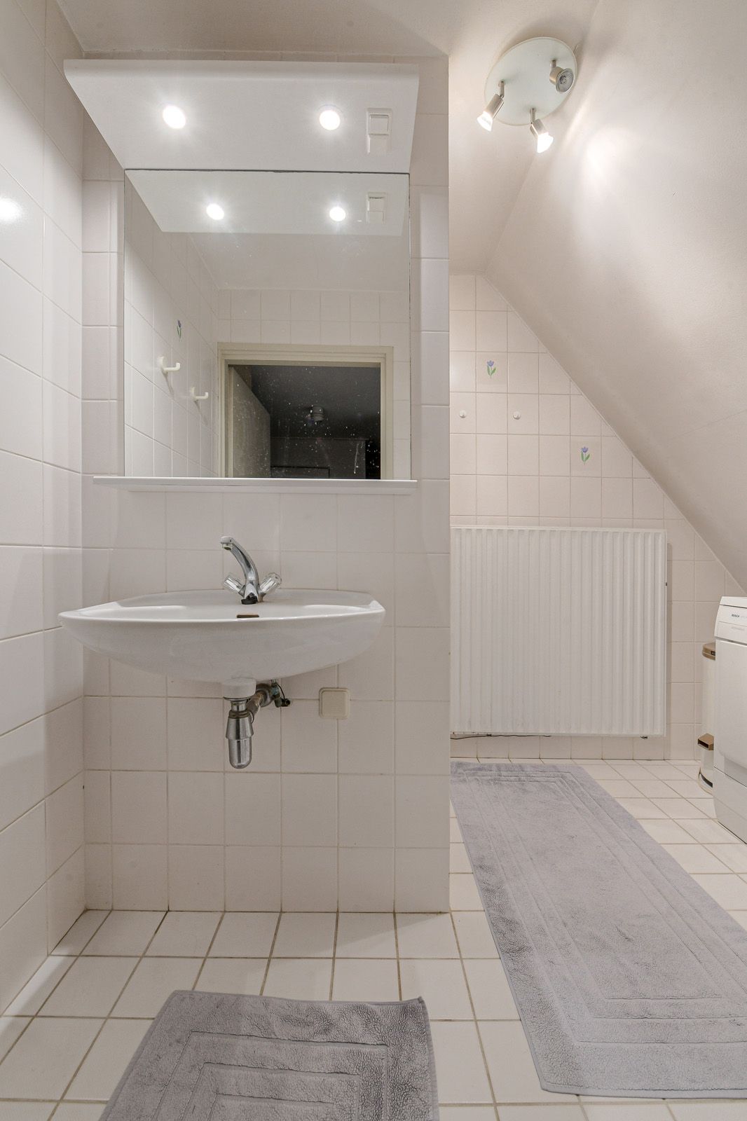 Photo 31 of Vaartweg 27-B