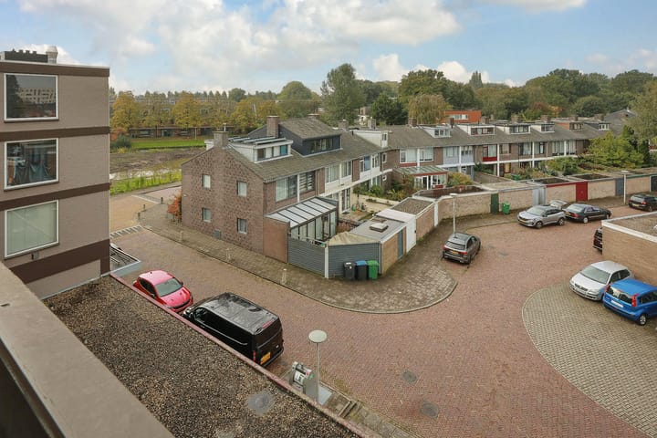 Foto 28 van Haagbeuklaan 52