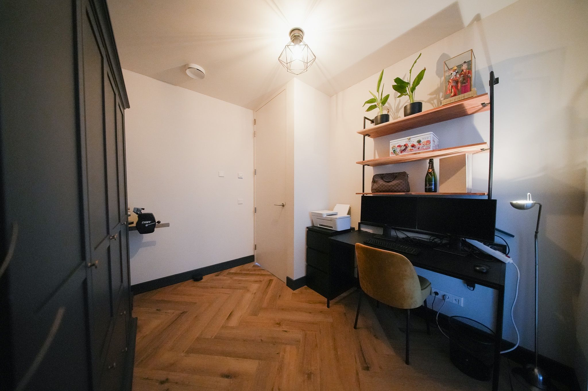 Foto 27 van Torenallee 69-042