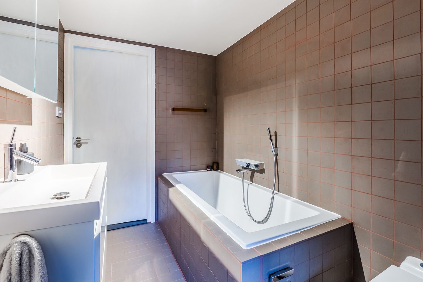 Foto 40 van Velserstraat 18-ZW