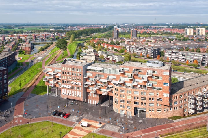 Photo 31 of Middeldijkerplein 118