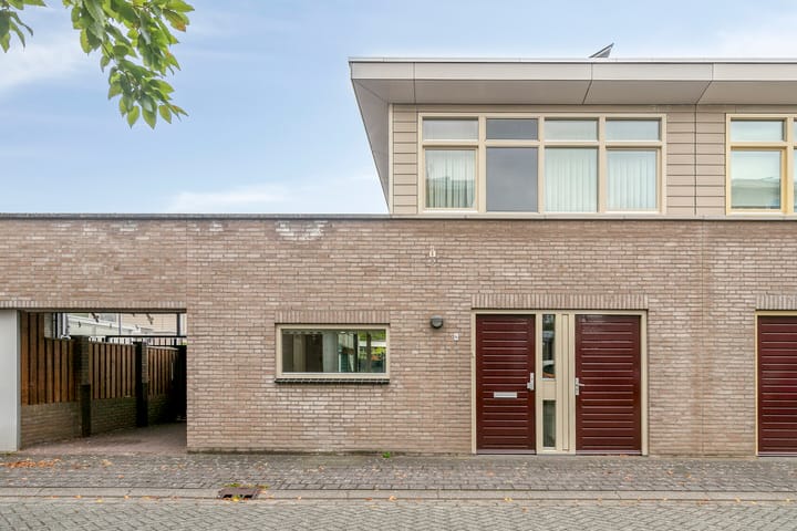 Photo 2 of Strohuls 6