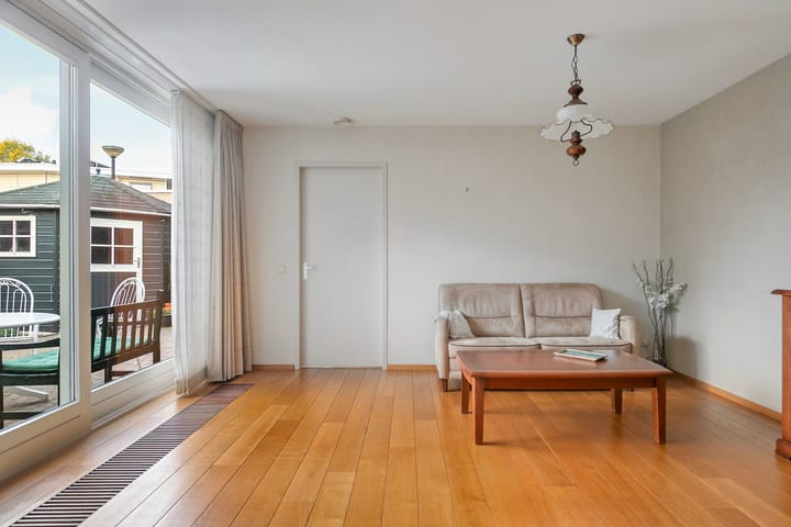 Photo 5 of Strohuls 6