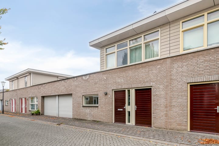 Photo 30 of Strohuls 6