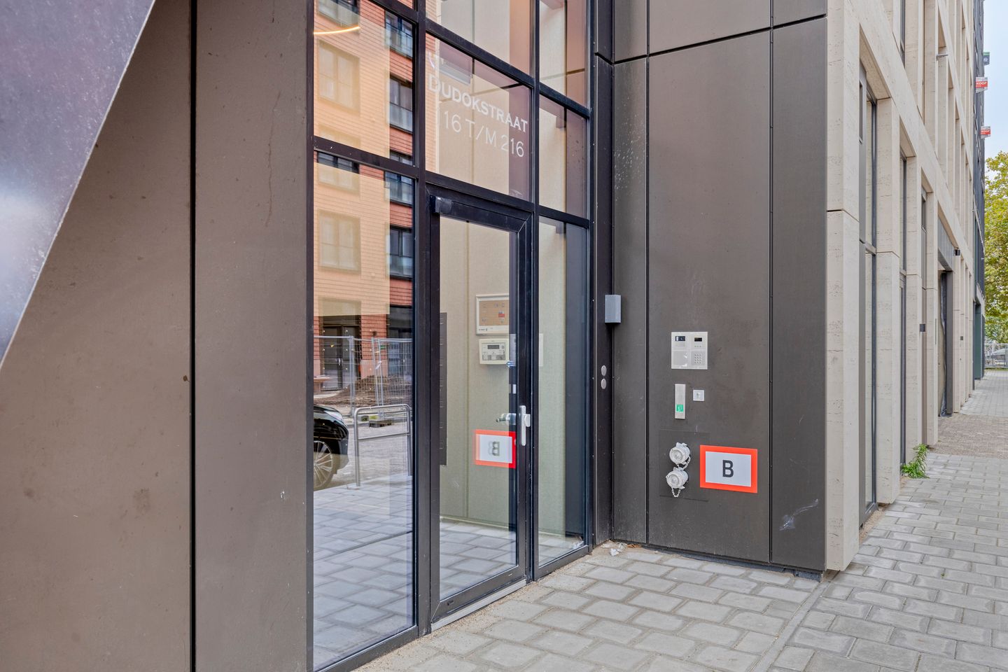 Foto 5 van Dudokstraat 128