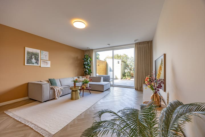 Foto 6 van Kerstanjeburch 1