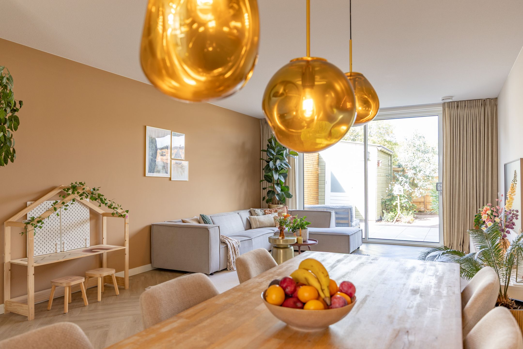 Foto 3 van Kerstanjeburch 1