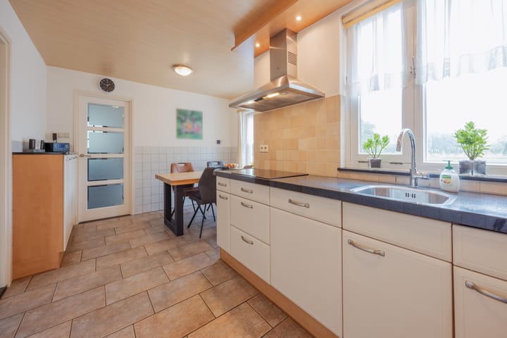 Foto 15 van Vrouwboomweg 1